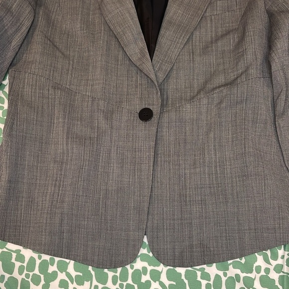 Lafayette 148 New York Single Button Blazer - Picture 3 of 12